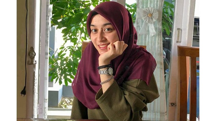 maya nabila maya nabila