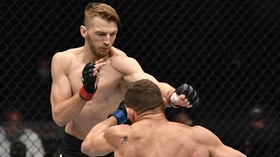 Chandler Tantang Conor McGregor Duel di Akhir Tahun
