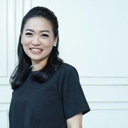 10 Potret Anita Loeki, Pengusaha Cantik Pemilik Mineral Botanica