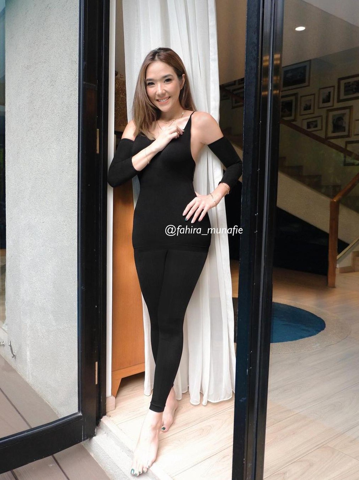 6 Foto Seksi Gisel Anastasia yang Bikin Netizen Ribut