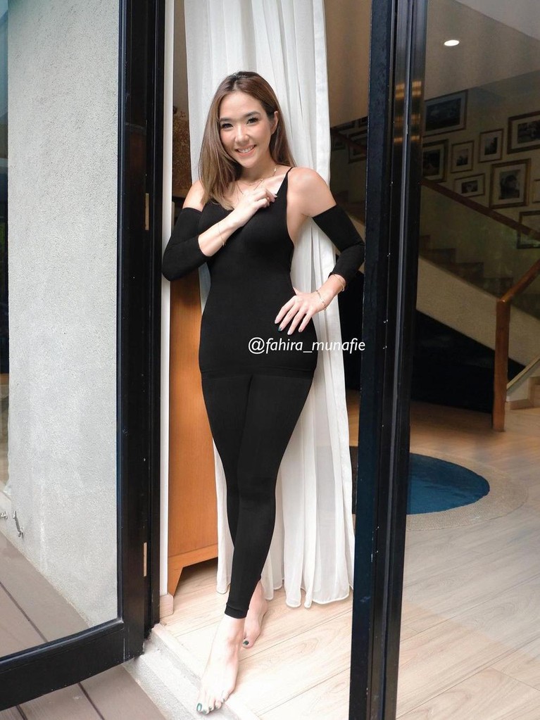 6 Foto Seksi Gisel Anastasia yang Bikin Netizen Ribut 6 Foto Seksi Gisel Anastasia yang Bikin Netizen Ribut