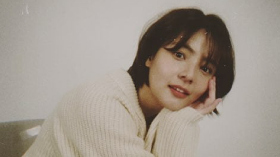 Agensi Konfirmasi Song Yoo-jung Meninggal Dunia