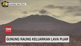 VIDEO: Gunung Raung Keluarkan Lava Pijar