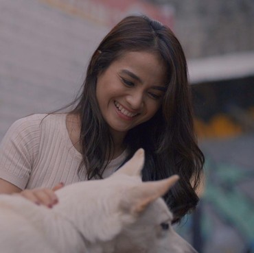 Film Baru Netflix 'June & Kopi' Angkat Kisah Persahabatan Manusia & Hewan