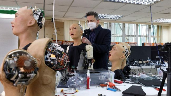 Taktik China Salip Kecerdasan Buatan AS, Kuasai Dunia 2030 Sejumlah taktik yang digunakan China untuk menguasai dunia dengan teknologi kecerdasan buatan pada 2030.