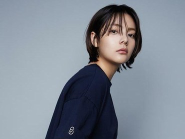 Tinggal Kenangan, Ini 6 Foto Song Yoo Jung yang Tewas Bunuh Diri