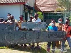 Warga Bintan Kepri Temukan Benda Diduga Serpihan Sayap Pesawat
