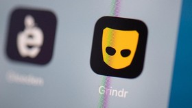 China Hapus Aplikasi Kencan Gay Jelang Imlek