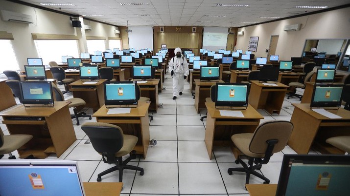 Ilustrasi PNS/Foto: (CNBC Indonesia/Muhammad Sabki) Ilustrasi PNS/Foto: (CNBC Indonesia/Muhammad Sabki)