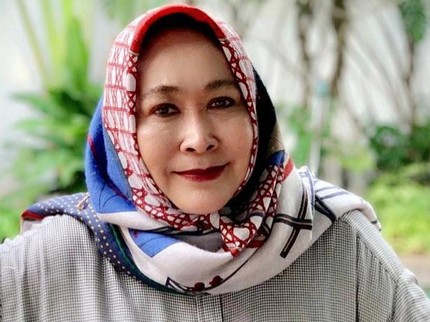 5 Potret Artis Jenny Rachman, Cantik dan Awet Muda di Usia 62
