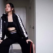 Tampil Seksi dan Menawan ala Model Nika Higashionna