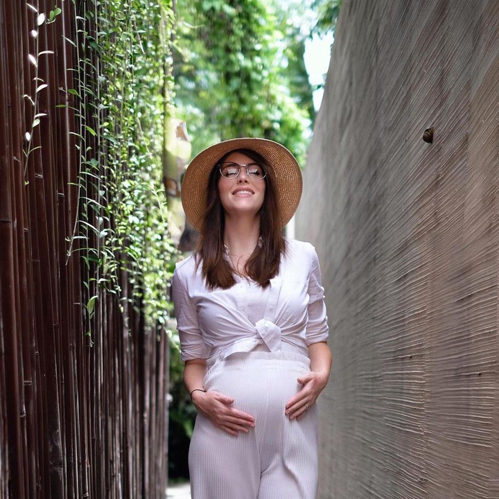 <p>Meski berbadan dua, penampilan Chelsey terlihat makin memesona ya, Bunda. (Foto: Instagram @randpunk)</p>