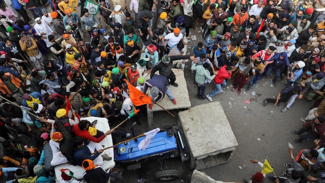 FOTO: Ribuan Petani India Demo saat Rayakan Hari Kemerdekaan