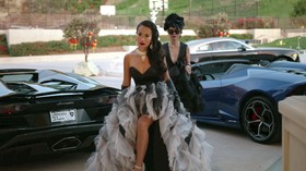 Sinopsis Bling Empire, 'Crazy Rich Asians' Berfoya-foya di AS