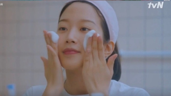 Ini Produk Kecantikan yang Dipakai Moon Ga-young di Drama True Beauty