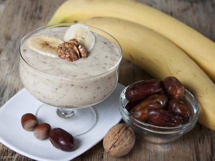 3 Resep Makanan Pelancar ASI, Termasuk Cookie Lezat & Smoothies Kurma