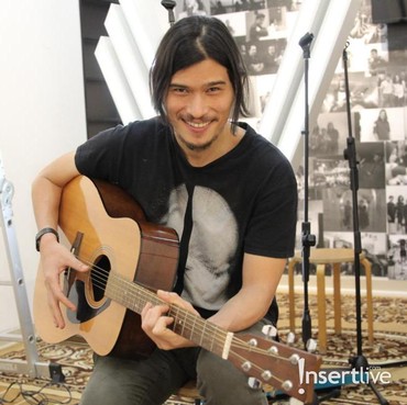 Lirik Lagu Perjalanan - Virzha
