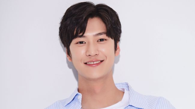 Na In-woo keluar dari CUBE Entertainment setelah bernaung di sana sekitar 12 tahun terakhir atau sejak 2012.