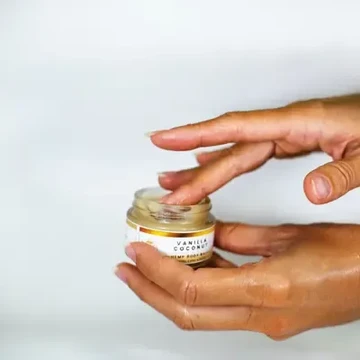 img-title Rekomendasi 3 Cleansing Balm Lokal yang Efektif Membersihkan Wajah Secara Menyeluruh!