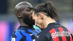 FOTO: Detik-detik Perkelahian Lukaku dan Ibrahimovic