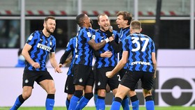 Inter Milan yang Tak Mau Berjalan Pelan