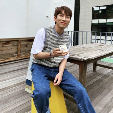 Diduga Masih Anggap Ilhoon Bagian BTOB, Eunkwang Minta Maaf