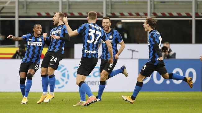Dengan tambahan tiga poin ini, Inter Milan berhasil menduduki puncak klasemen Liga Italia menggusur AC Milan.