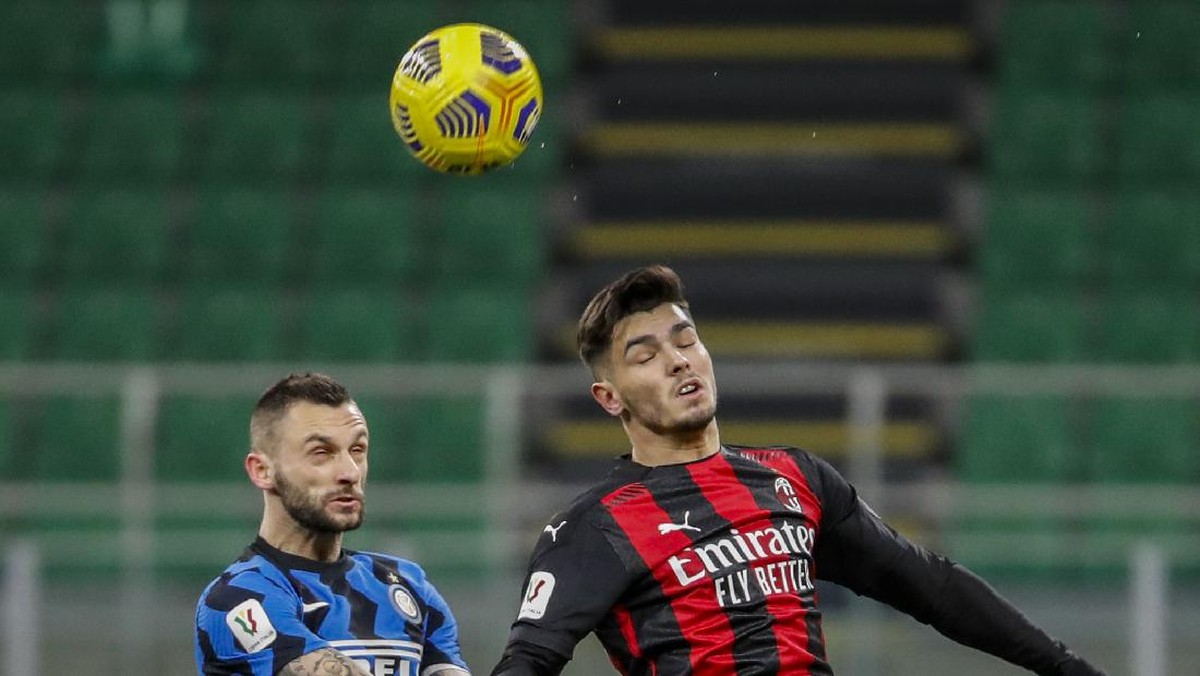 FOTO: Inter Menang Dramatis di Duel Panas Lawan Milan