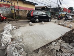 Selesai Diperbaiki, Jalan Caman Raya Bekasi Segera Bisa Dilewati Dua Arah