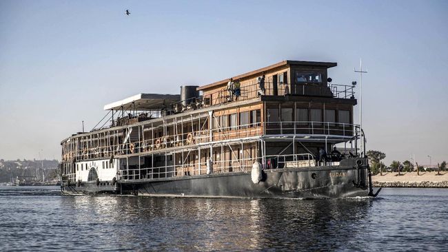 SS Sudan merupakan kapal pesiar yang melintas di Sungai Nil dan menginspirasi novelis kriminal Agatha Christie menulis 'Death on the Nile'.