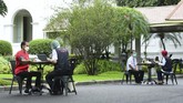 FOTO : Penyuntikan Dosis Ke-2 Vaksin Sinovac untuk Jokowi Presiden Jokowi bersama sejumlah tokoh dan pejabat melaksanakan vaksinasi tahap ke-2 vaksin Sinovac di Istana Kepresidenan, Jakarta, Rabu (27/1).
