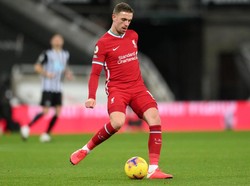 Rumor Robertson-Alisson Berantem Bikin Henderson Geli