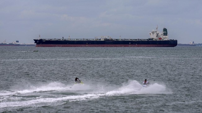 Indonesia membebaskan salah satu kapal tanker milik Iran, MT Horse, setelah ditahan empat bulan lantaran dugaan transfer minyak secara ilegal.