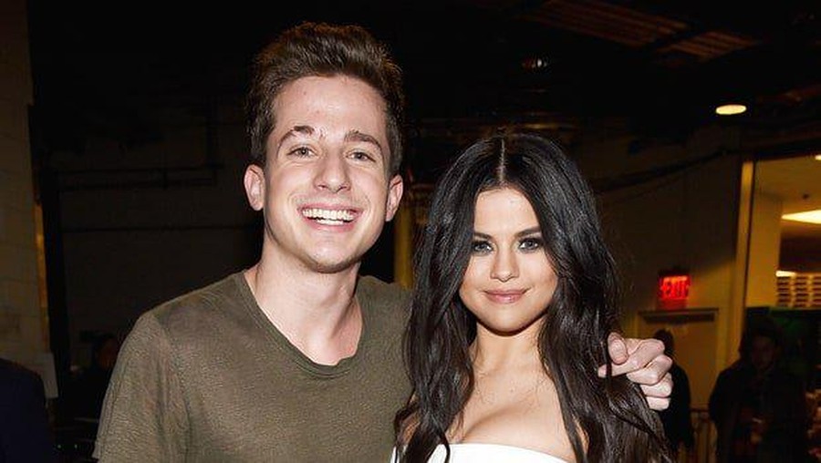 Lirik Lagu We Don't Talk Anymore - Charlie Puth feat. Selena Gomez Lirik Lagu We Don't Talk Anymore - Charlie Puth feat. Selena Gomez