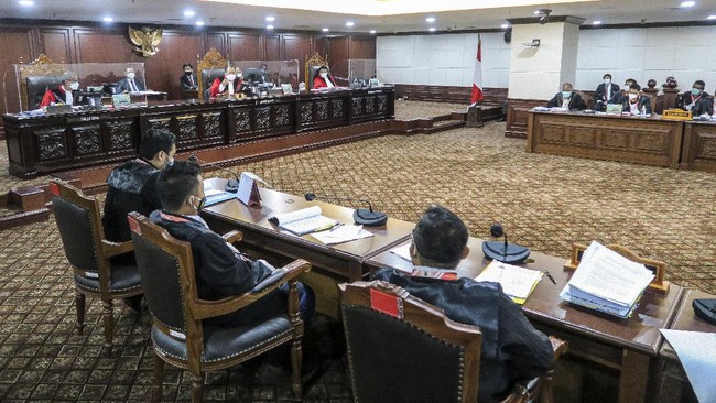 Sejauh ini MK menghentikan 63 perkara sengketa Pilkada 2020, dengan 33 di antaranya diputus dihentikan pada Senin (16/2), dan 30 lainnya disetop hari ini.