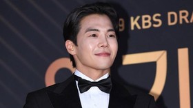Agensi-Sepupu Bantah Park Eun-suk Hobi Telantarkan Peliharaan