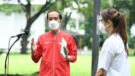 Jokowi Sebut RI di Tengah Dominasi Negara Maju Meraih Vaksin