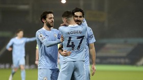 Hasil Liga Inggris: Man City Tendang Man Utd dari Puncak