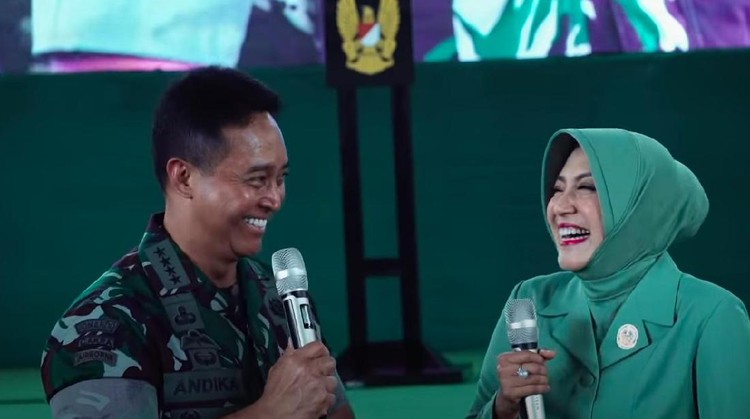 Jenderal Andika Perkasa dan Ibu Hetty Jenderal Andika Perkasa dan Ibu Hetty