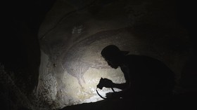 FOTO: Lukisan Gua Tertua Dunia Ada di Sulawesi Selatan