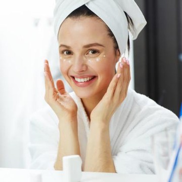 img-title Expert Approved! Intip Rutinitas Kecantikan Malam Hari yang Simpel Ini, Bikin Kulit Wajah Sehat dan Cerah