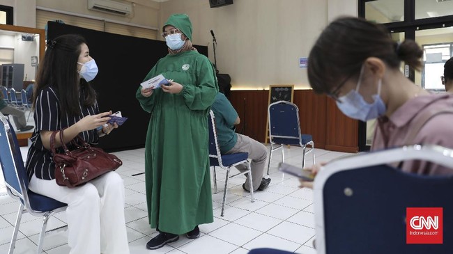 Mantan Wapres Jusuf Kalla meminta pemerintah menggunakan RT/RW untuk mendata vaksinasi Covid-19 karena administrasi bisa memperlambat.