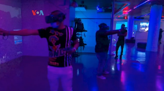 She Magazine - Realitas Virtual Jadi Alternatif Cara Aktif Selama Pandemi