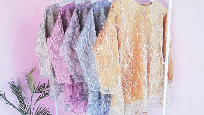 5 Rekomendasi Online Shop yang Jual Kebaya Modern untuk Temani Momen Spesialmu