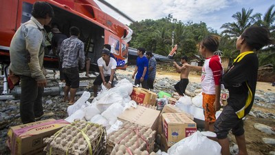 Siasati Medan, Heli dan Motor Dikerahkan Jangkau Pengungsi Cianjur