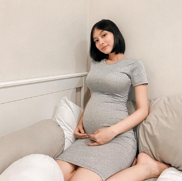 3 Fakta DJ Irene Agustine yang Ngaku Dihamili Eks Pacar