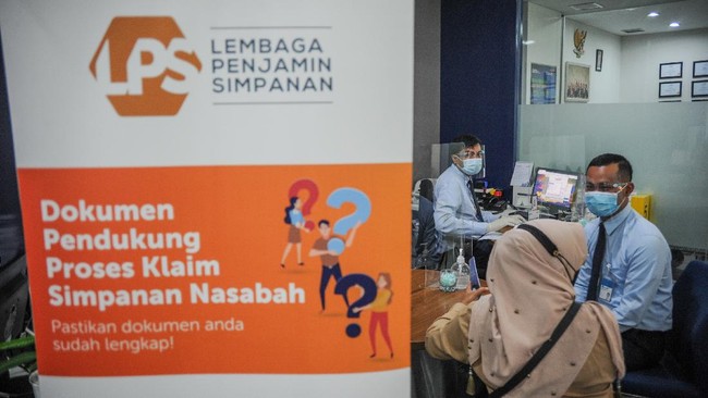 Daftar 10 bank bangkrut sejak awal 2024. Mayoritas bank perkreditan rakyat (BPR) yang izinnnya telah dicabut oleh OJK.