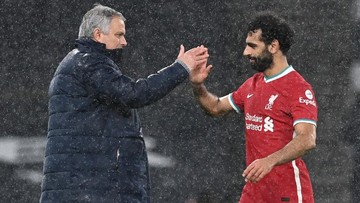 Berita Olahraga Terkini CNN Sport : Mourinho Disebut Pernah Bikin Mo Salah Menangis