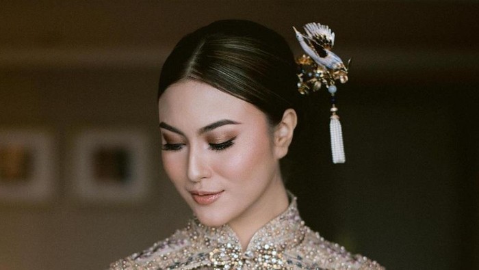 Cantiknya Marcella Daryanani Saat Prosesi Sangjit