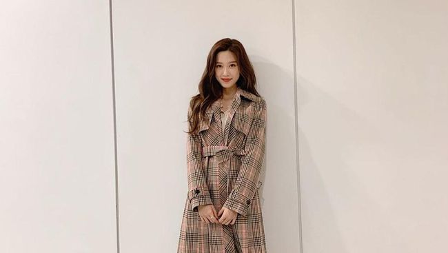 Moon Ga Young Gabung Agensi Bareng Cha Eun Woo dan Kim Seon Ho
